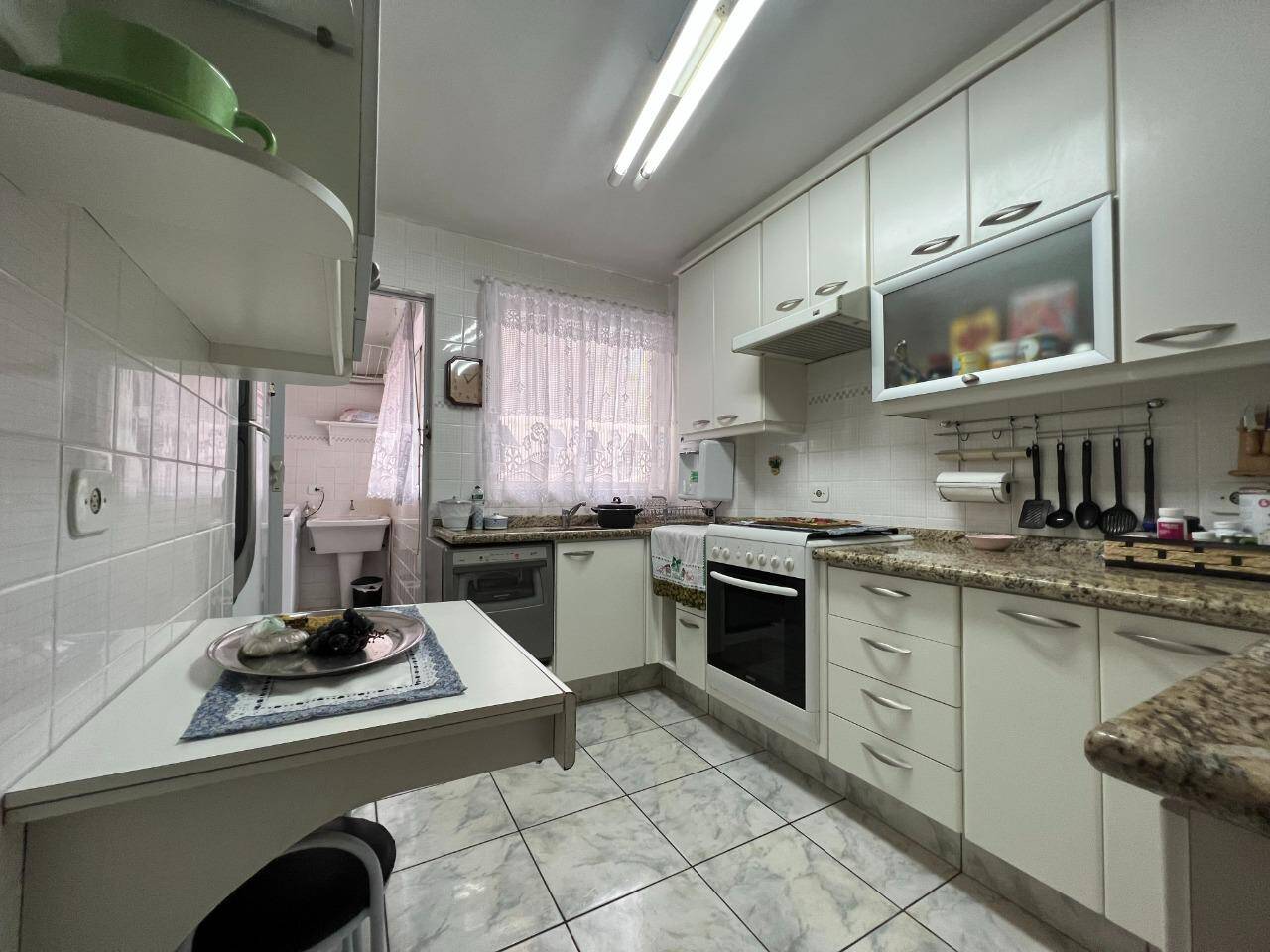 Apartamento à venda com 3 quartos, 91m² - Foto 10